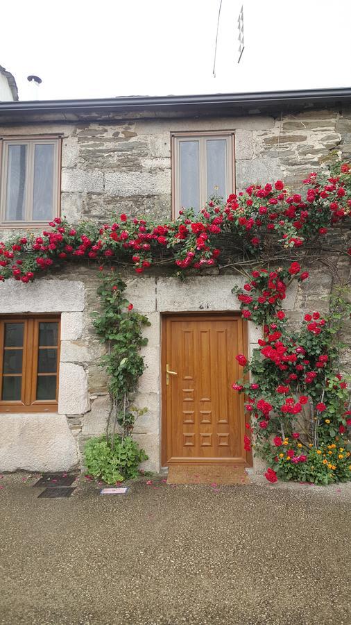 Pension Albergue A Pedra Sarria Bagian luar foto